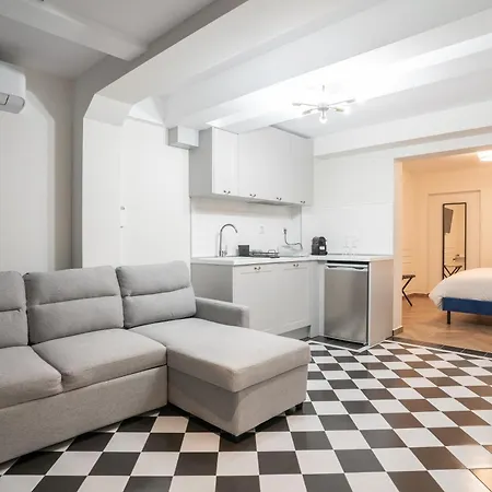 Spazio 51 Apartman Szaloniki